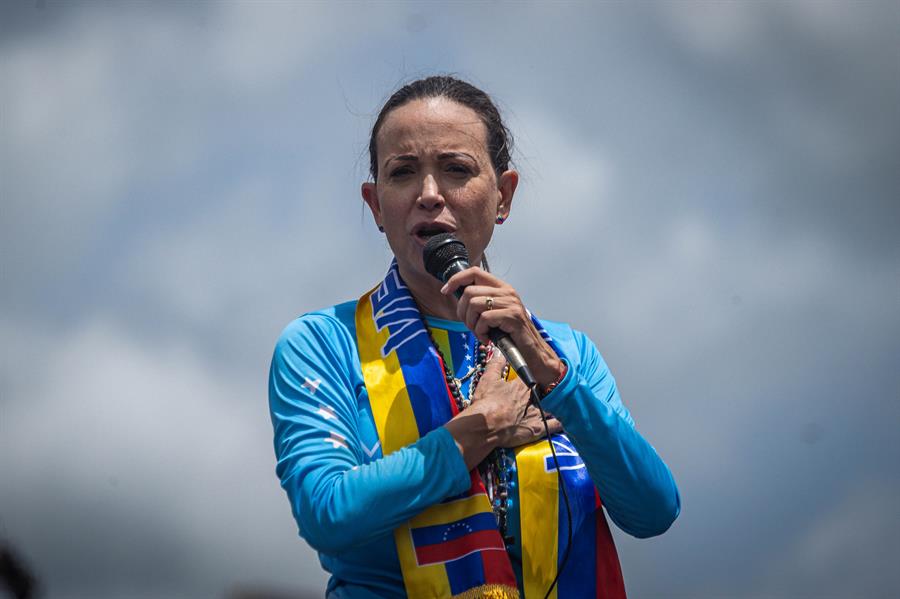 María Corina Machado, opositora de Maduro, vence Nobel da Paz