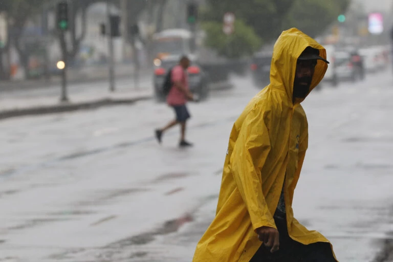 Clima: Formação de ciclone na Argentina terá impacto no Brasil