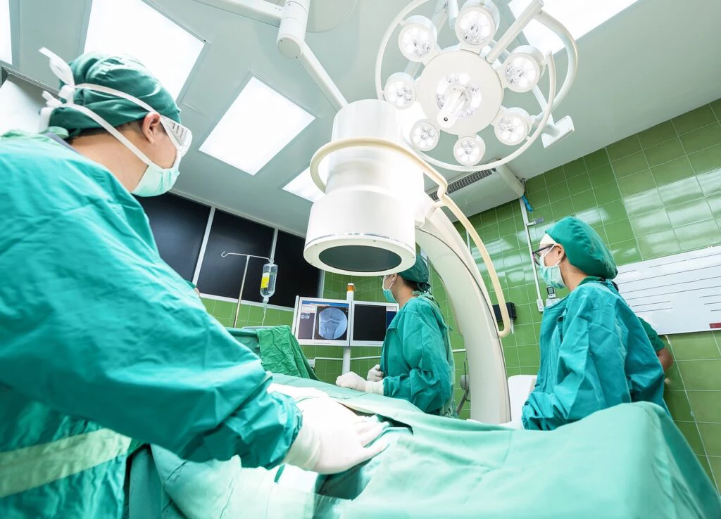 Médicos fazem vasectomia em paciente por engano