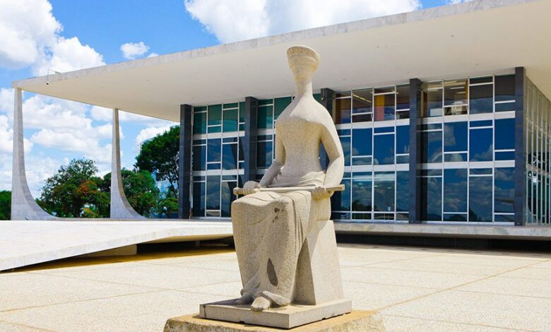Pesquisa Futura/Apex revela que 57% dos brasileiros defendem impeachment de ministros do STF