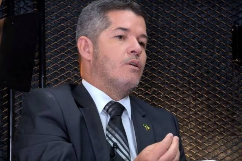 Empresários estariam fazendo vaquinha para matar Delegado Waldir