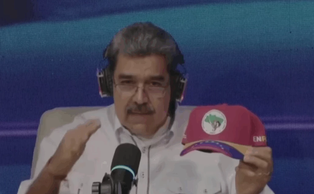 Com boné do MST, Maduro pede ajuda do Brasil em portunhol