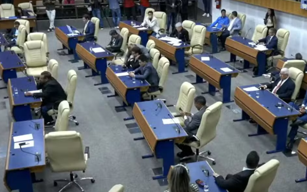 Taxa do lixo é aprovada na Câmara de Goiânia