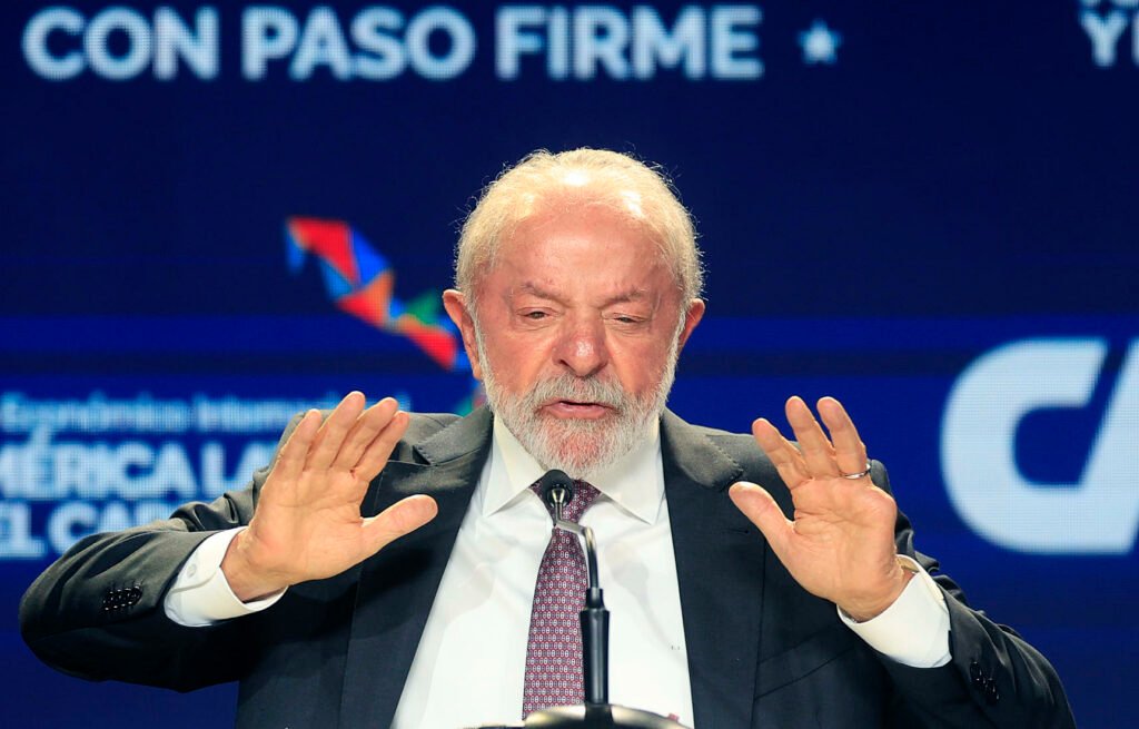 Pesquisa Datafolha: Lula lidera rejeição entre os presidenciáveis