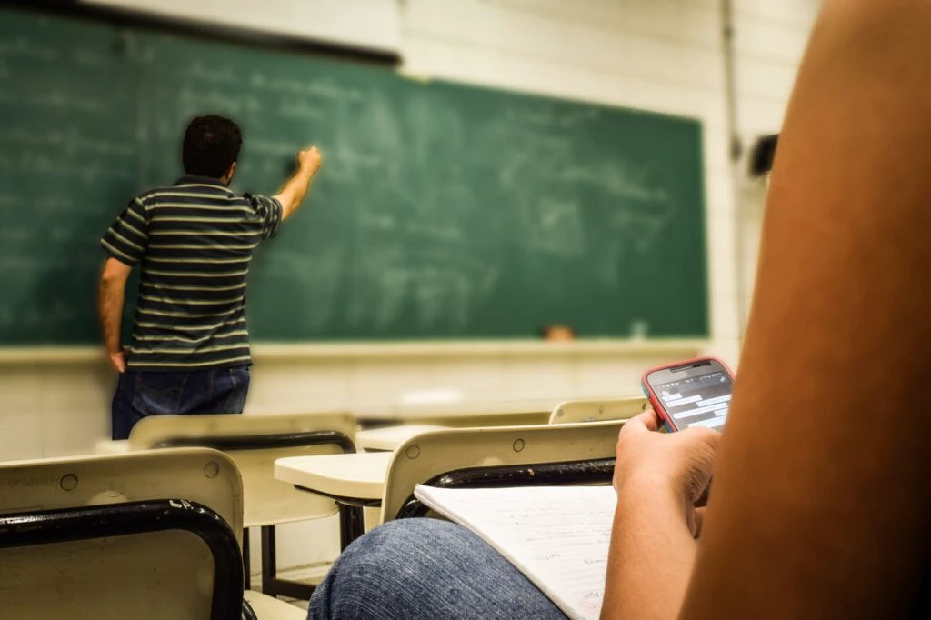 Novo Ensino Médio: Câmara aprova PL, que segue para sanção