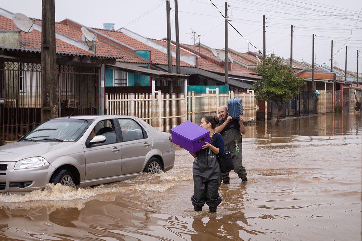 RS entra em alerta máximo para nova alta dos rios: “Mais destruição”
