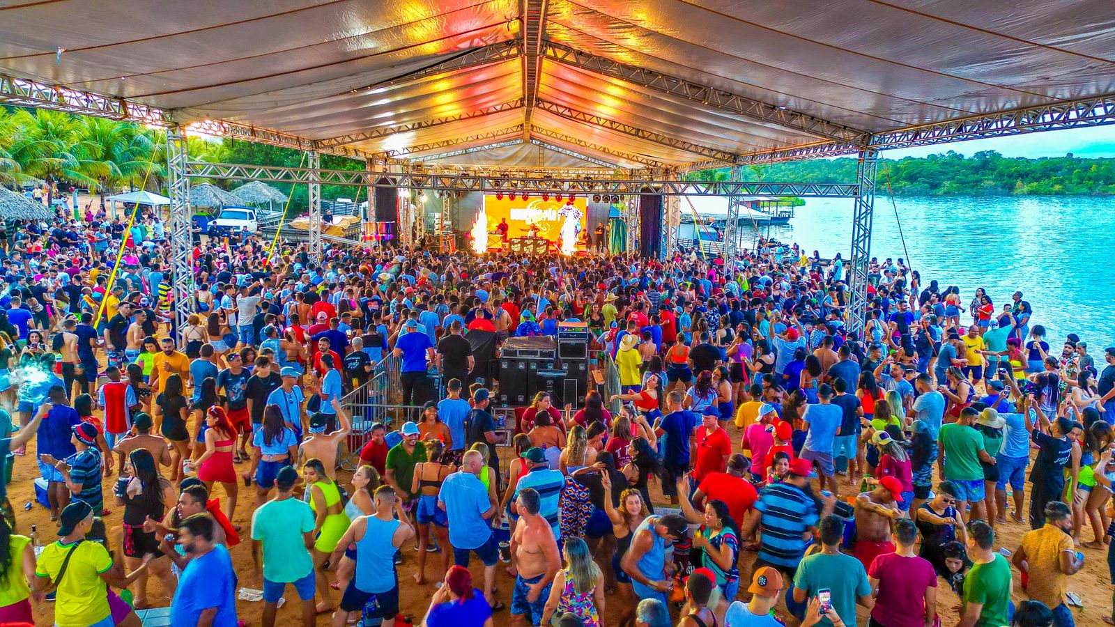Carnaval em Uruaçu! Está chegando; dias, 01,02,03 e 04 de março de 2025