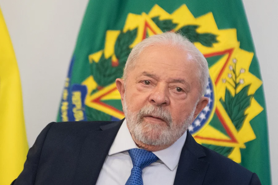Petróleo: Lula zera PIS e Cofins do diesel para conter alta de preços