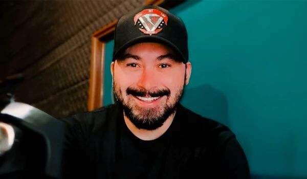 Radialista é morto a tiros durante programa ao vivo em estúdio