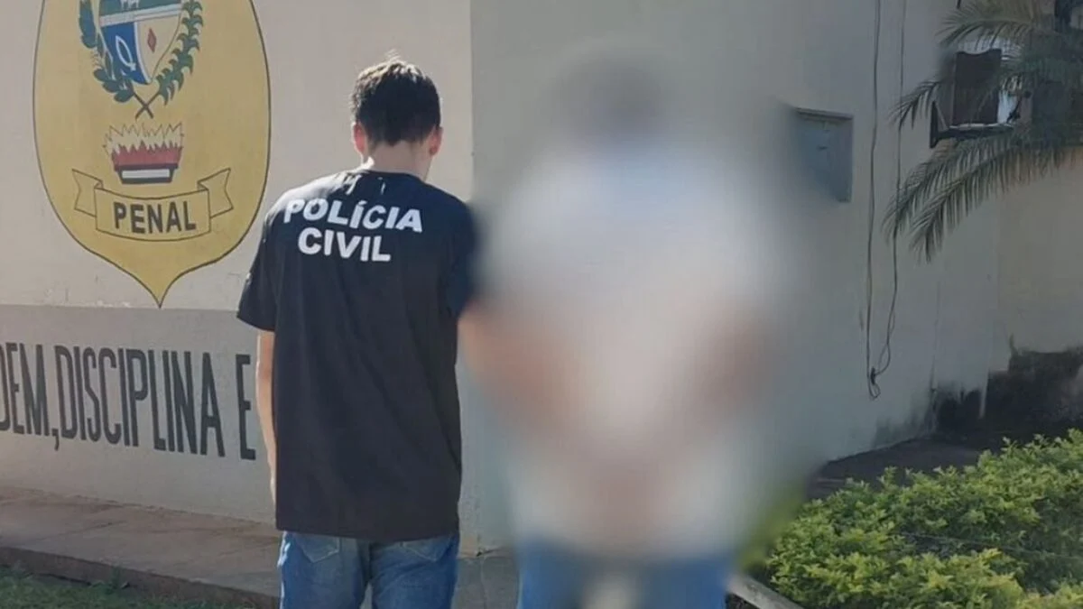 Homem abusa de adolescente com promessa de futuro no futebol, em Goiás