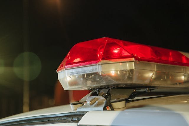Bebê é achado morto em córrego; pai é suspeito, diz polícia