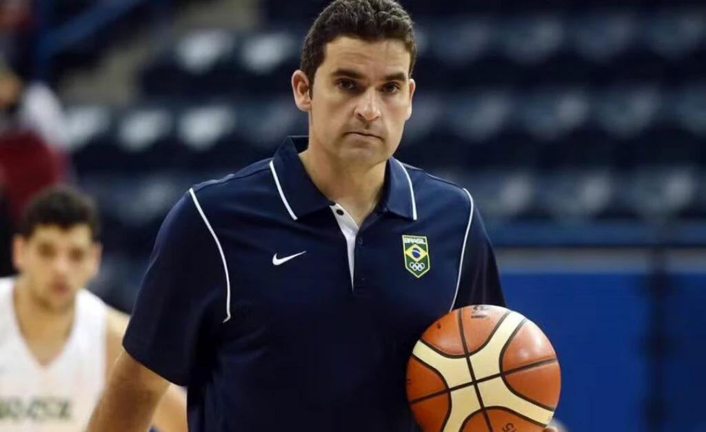Por ser contra o aborto,  Diego Falcão treinador da seleção de basquete é demitido