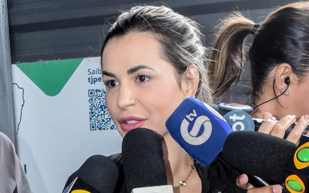 Depoimento de Deolane na CPI das Bets é barrado pelo STF