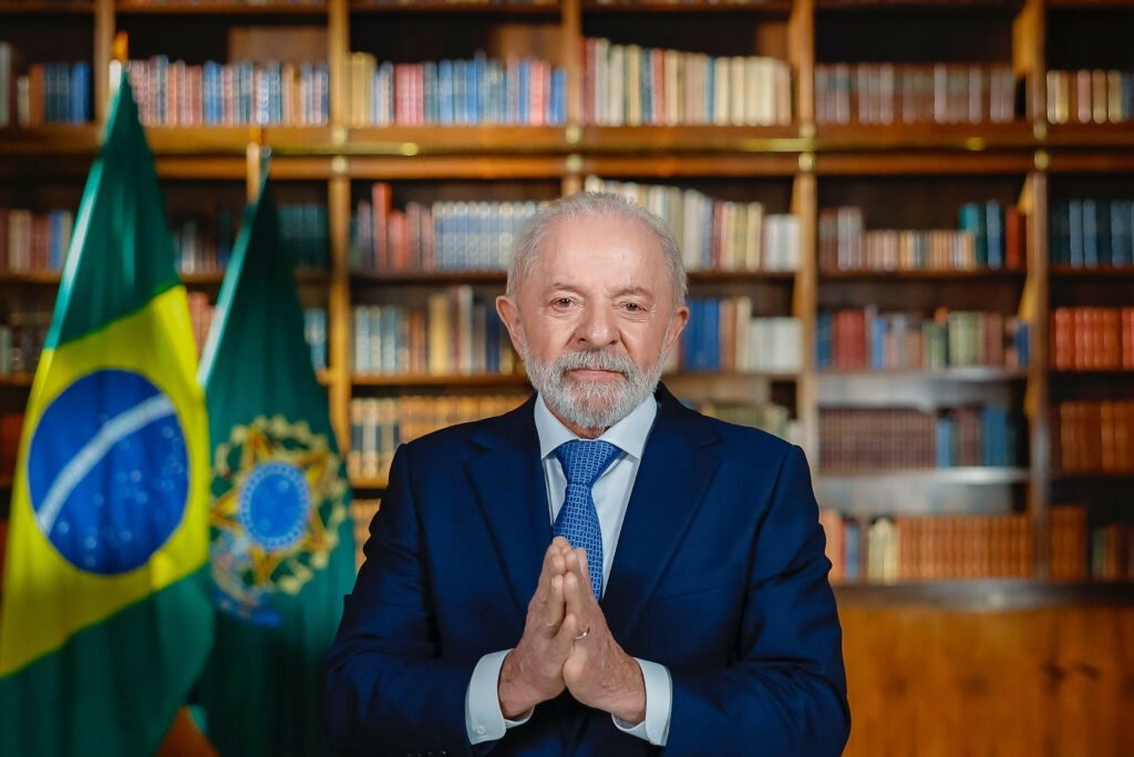 Lula amplia alegação de sigilo contra acesso a informações