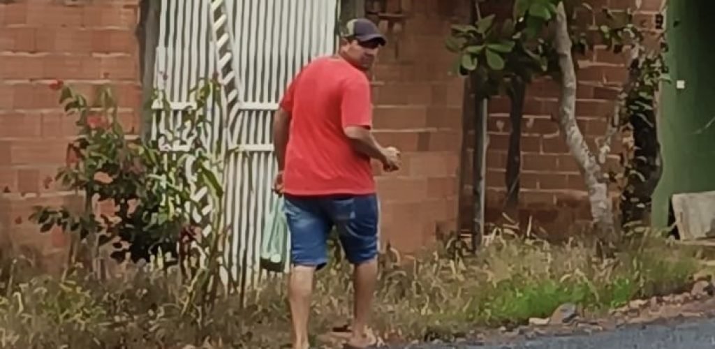 Polícia prende foragido que danificou asfalto da Água Branca e ameaçou servidores da Prefeitura
