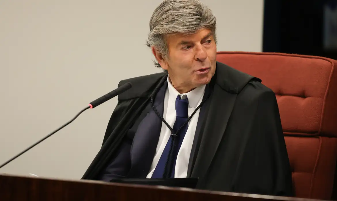 Fux vota por anular processo contra Bolsonaro e demais réus por suposto golpe