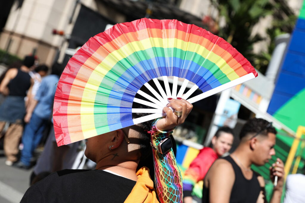 Parada LGBT perde metade do público em dois anos em SP