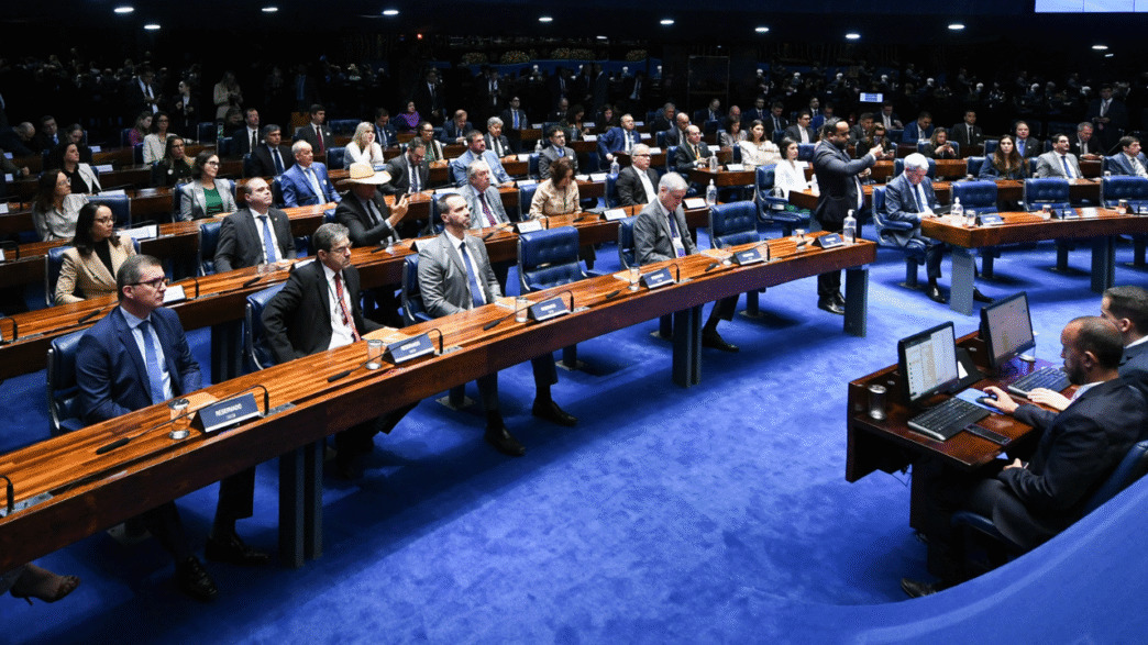 Senado Aprova Fim da Reeleição e Unificação das Eleições a Partir de 2034