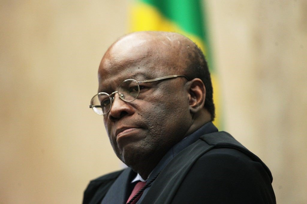 Joaquim Barbosa: “Lula é omisso e incapaz de liderar o país”