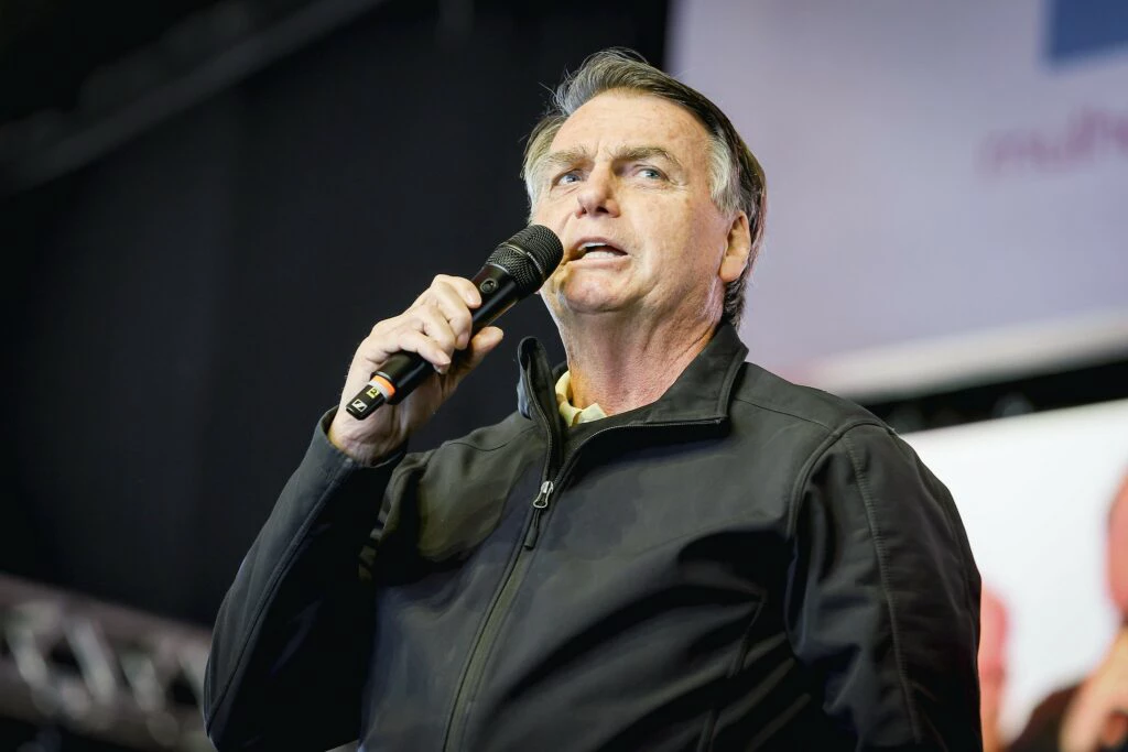 Bolsonaro comenta operação da PF: “Hoje tudo pode acontecer”