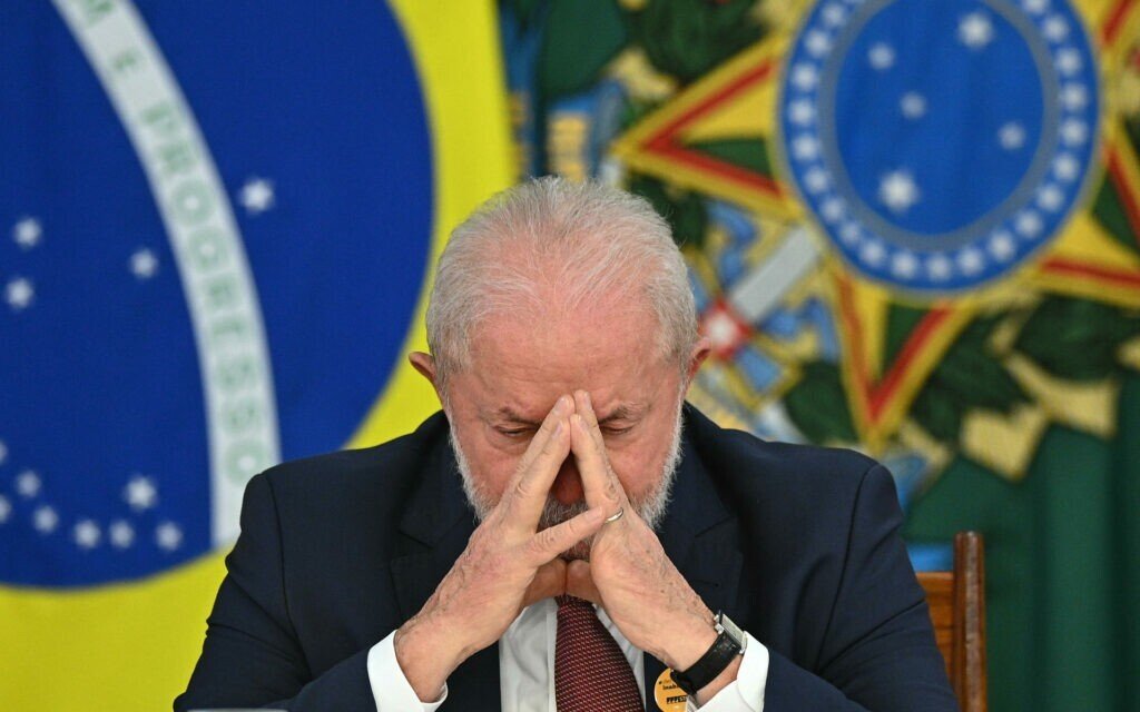 Desencanto Crescente: A Realidade Desmascarando Lula Diante da Opinião Pública