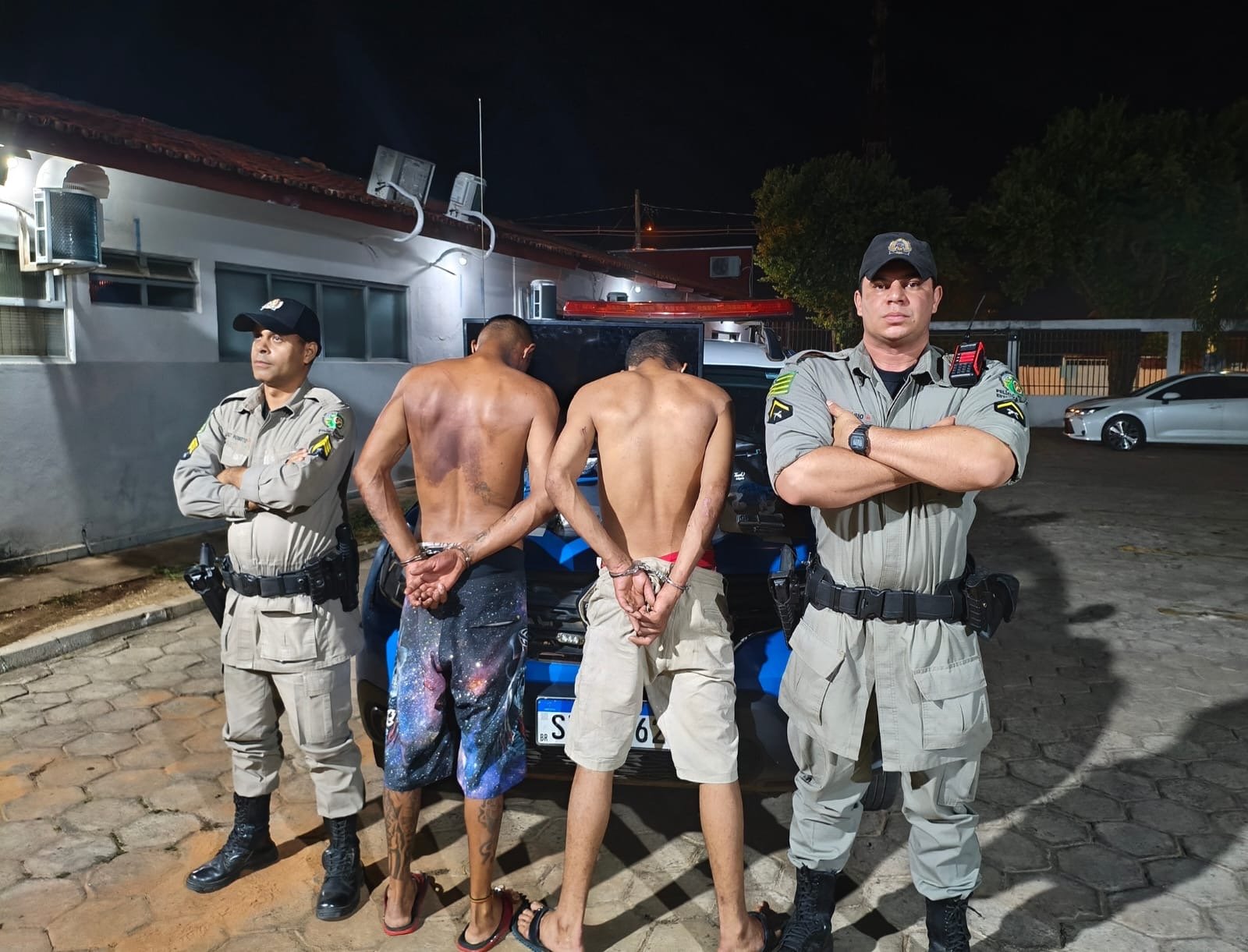 Polícia recupera objetos furtados e prende dupla em operação no bairro São Vicente, em Uruaçu