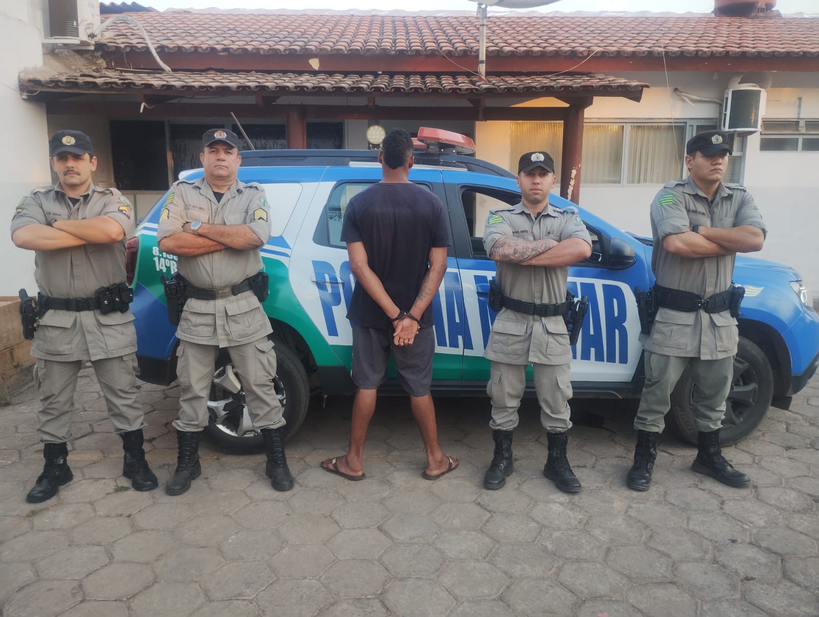 Polícia Recupera 33 Caixas de Pisos Cerâmicos Furtados em Uruaçu