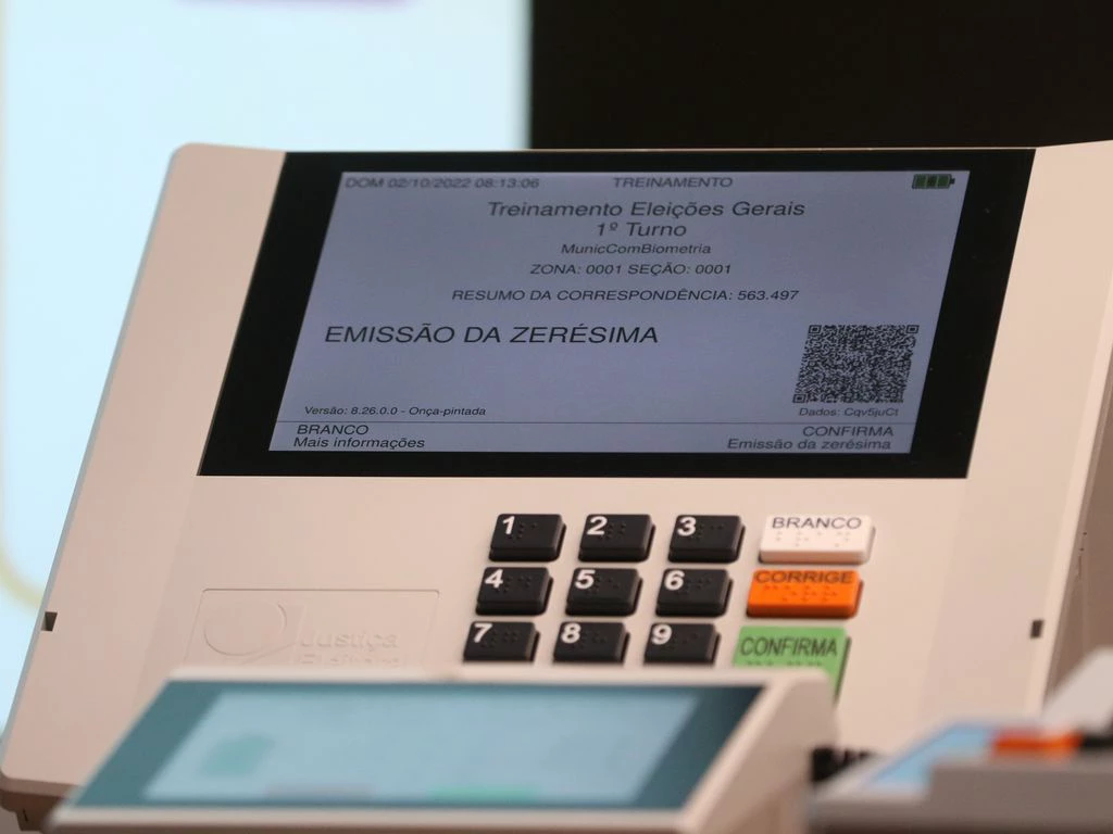 CCJ da Câmara aprova impressão e recontagem de votos