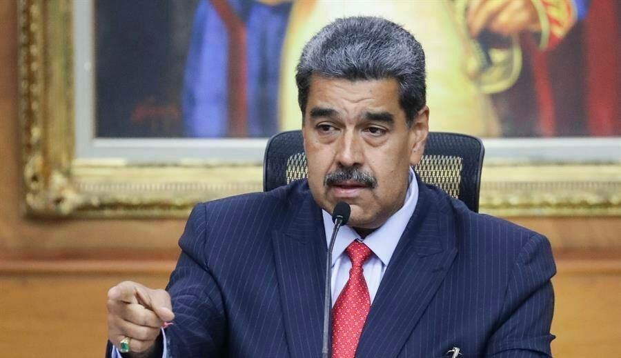 Navios dos EUA “apontam” 1200 mísseis para a Venezuela