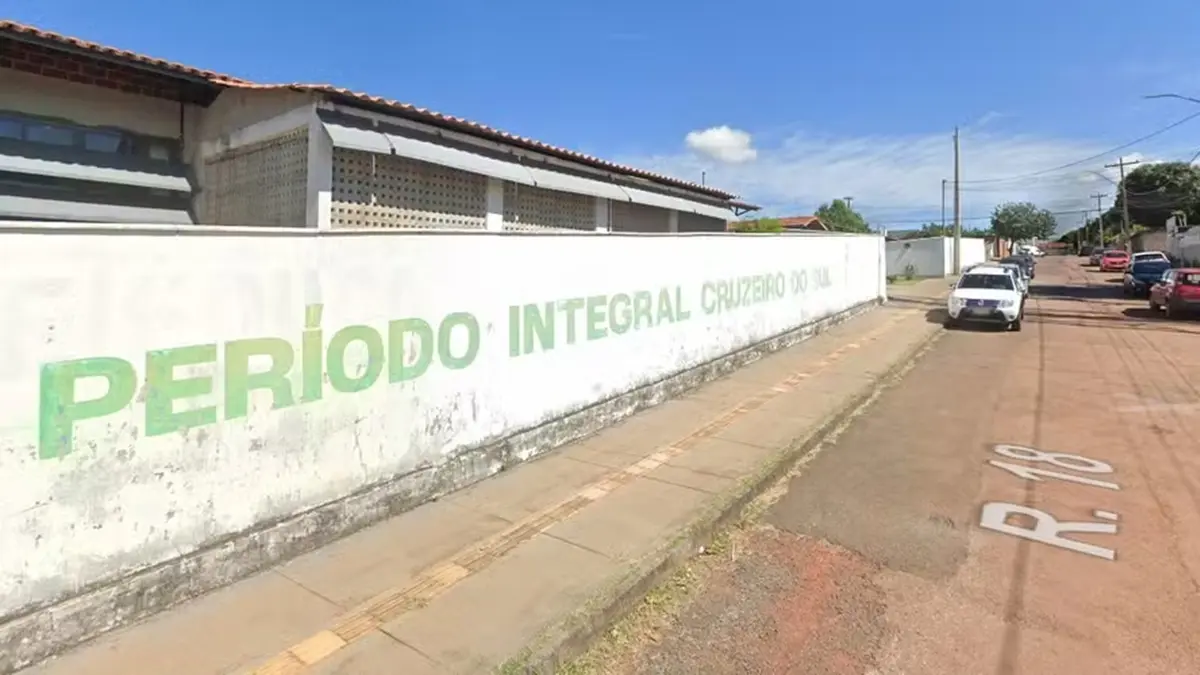 Estudante é esfaqueado por suposto namorado na porta da escola em Valparaíso