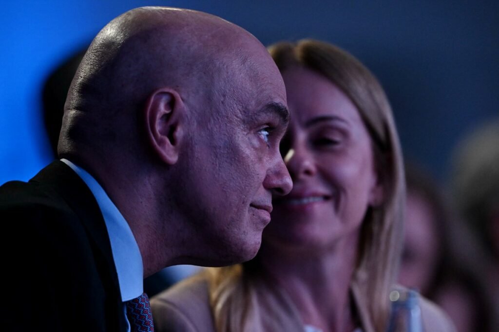 Moraes e a esposa Viviane Barci